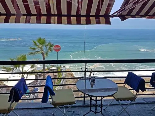 Malecon Cisneros Apartments