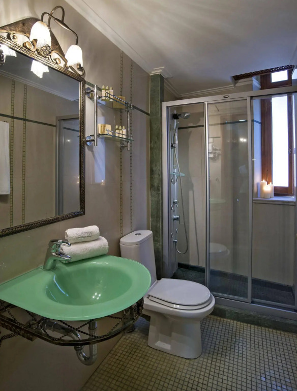 Ionas Boutique Hotel
