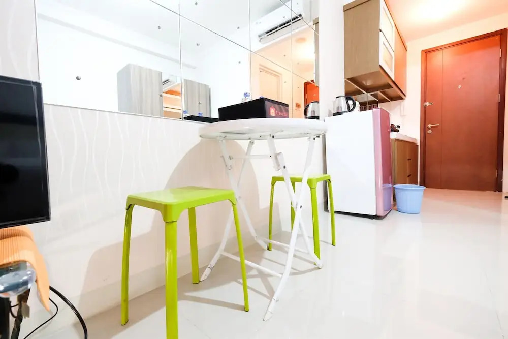Studio Cozy with City View at Signature Park Grande Apartment By Travelio
