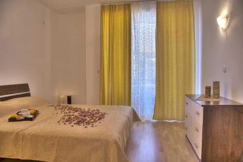 PMG Laguna Apartments