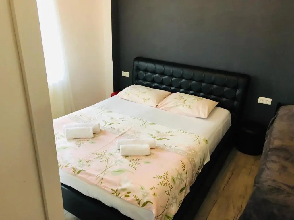 Iraklis Apartment