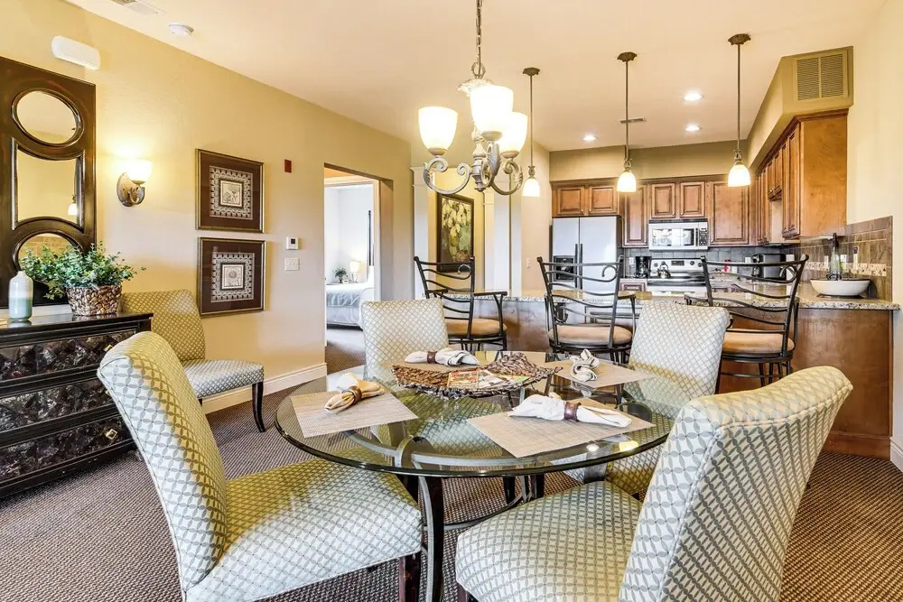 Branson Condo w/ Pool Access & Views, 3 Mi Dtwn!
