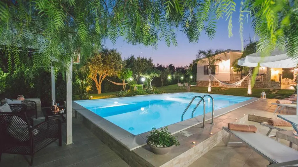 VILLA FERRADINA 4&2, Emma Villas