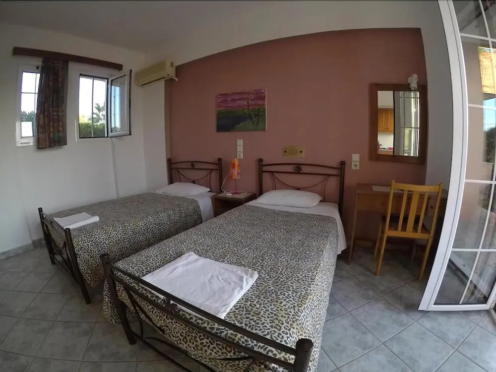 Villa Spiros II Apartments & Studios 50m From Center 300m From Laganas Beach Ideal For Families And Groups