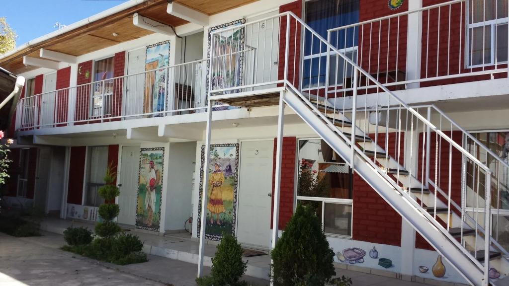 TARAMURI HOTEL & TOURS
