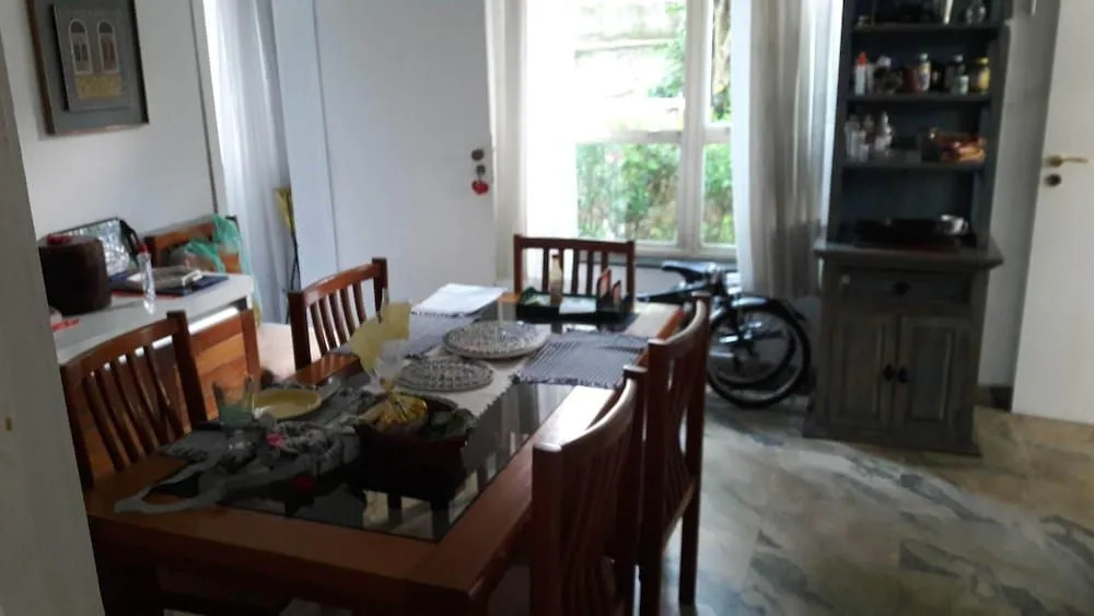 Outstanding Master Double Bedrooms Up to 05 People in a Nice Location