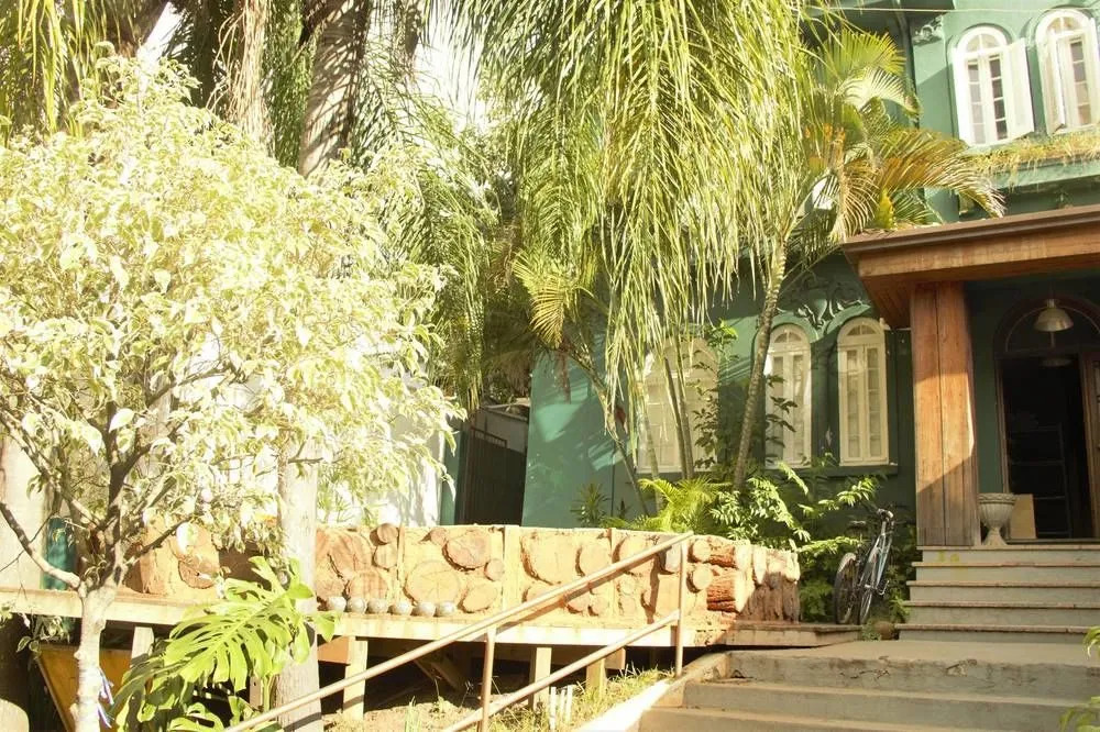 Obah Hostel e Bar