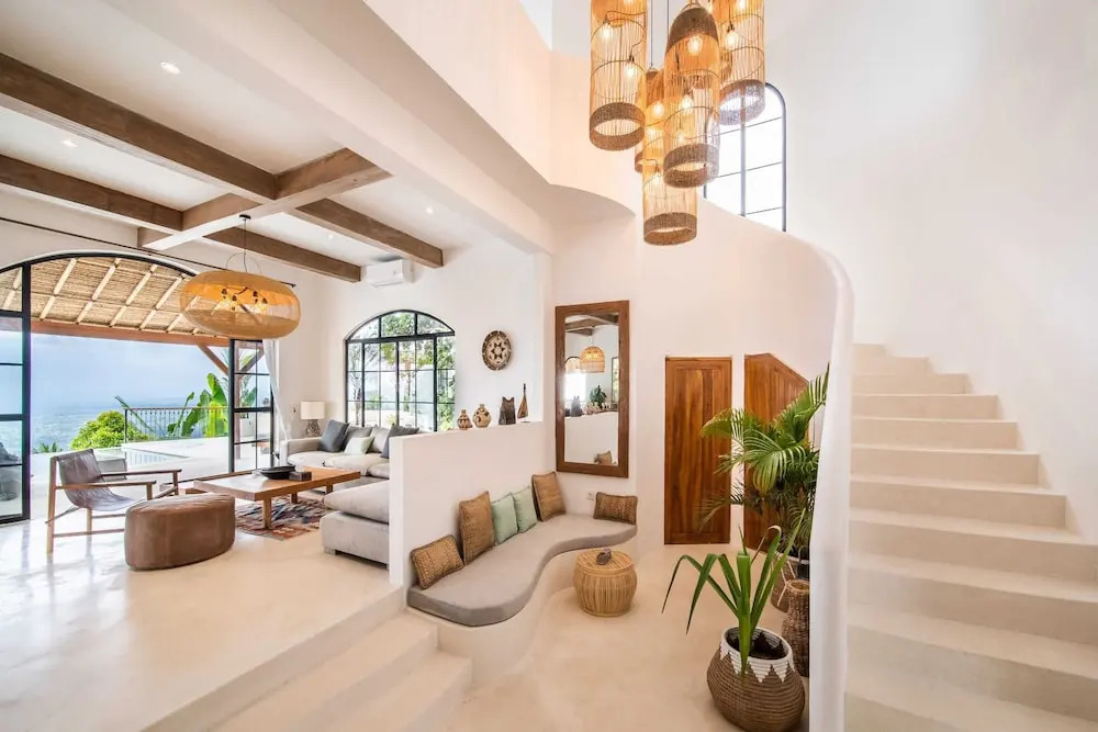 NEW ! Stunning 4BR Jungle View Villa in Lovina