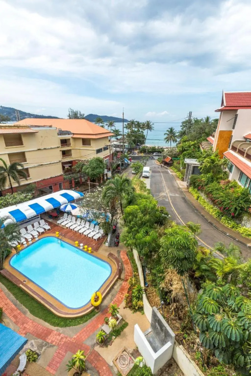 PorterHouse Beach Hotel
