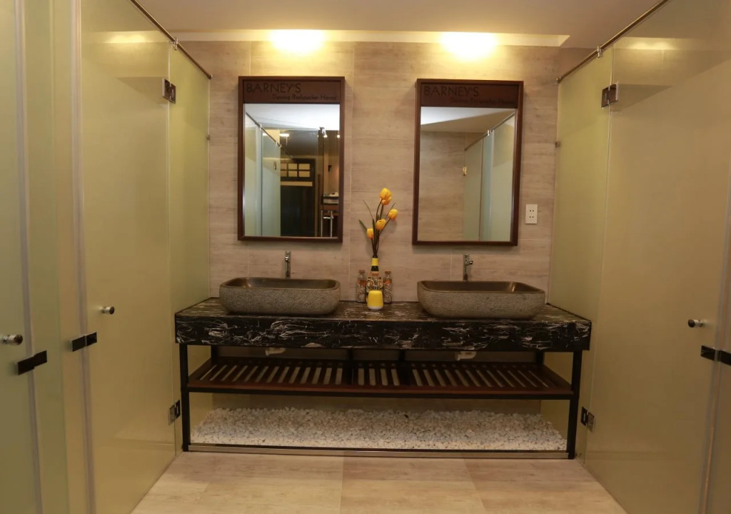 Barneys Danang Backpackers House