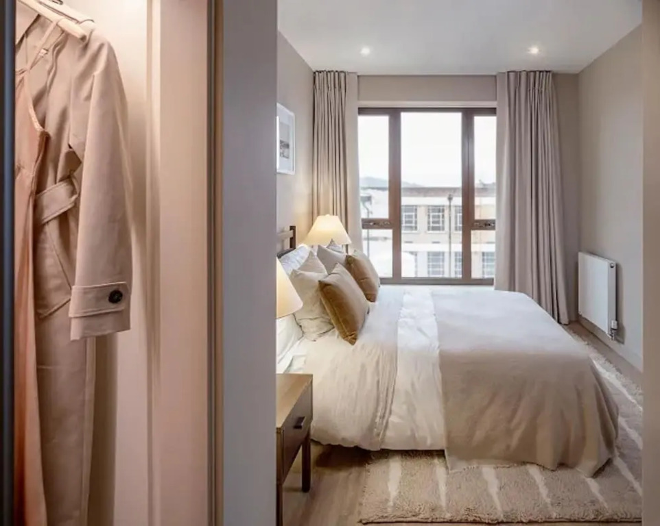 Luxurious 2bed Apartment in Greenford Quays