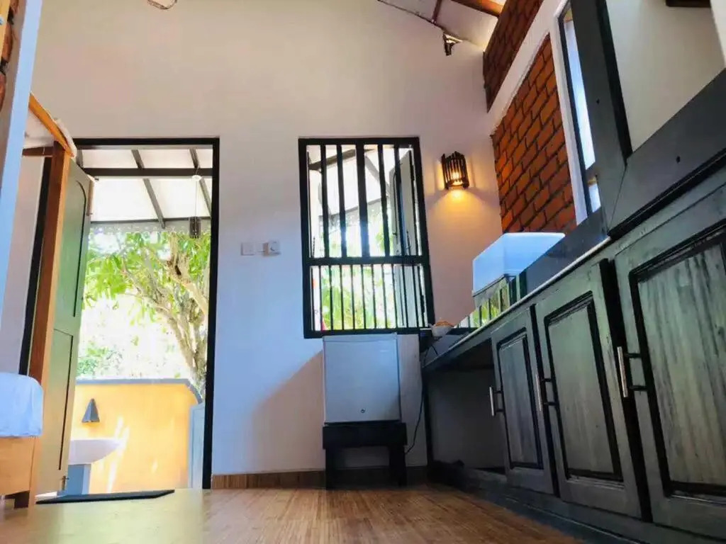 Rovenluck Eco Cabana