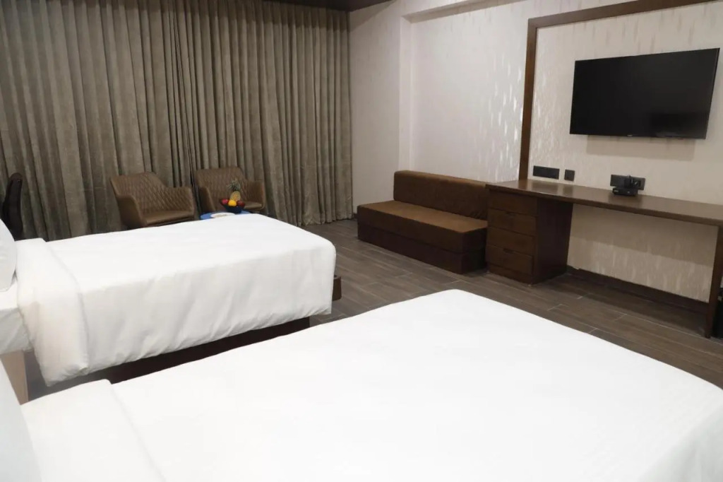 Devka Beach Resort