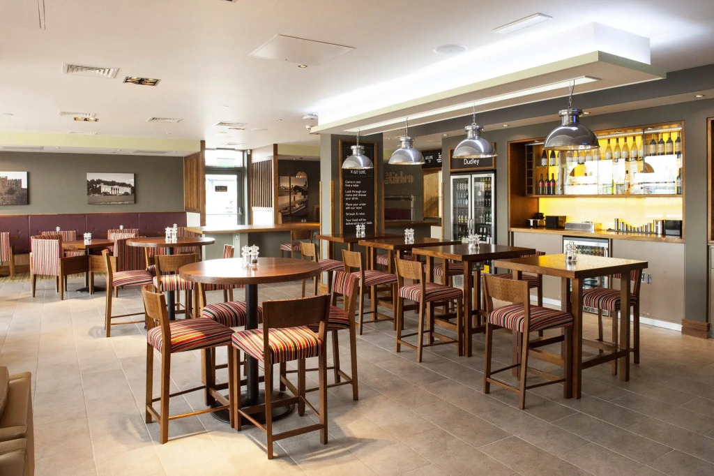 Premier Inn Dudley Town Centre