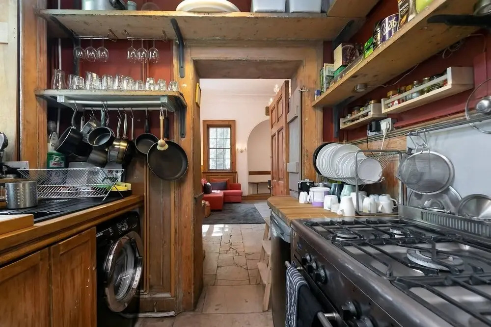 Fantastically Unique House for 3 With Large Garden