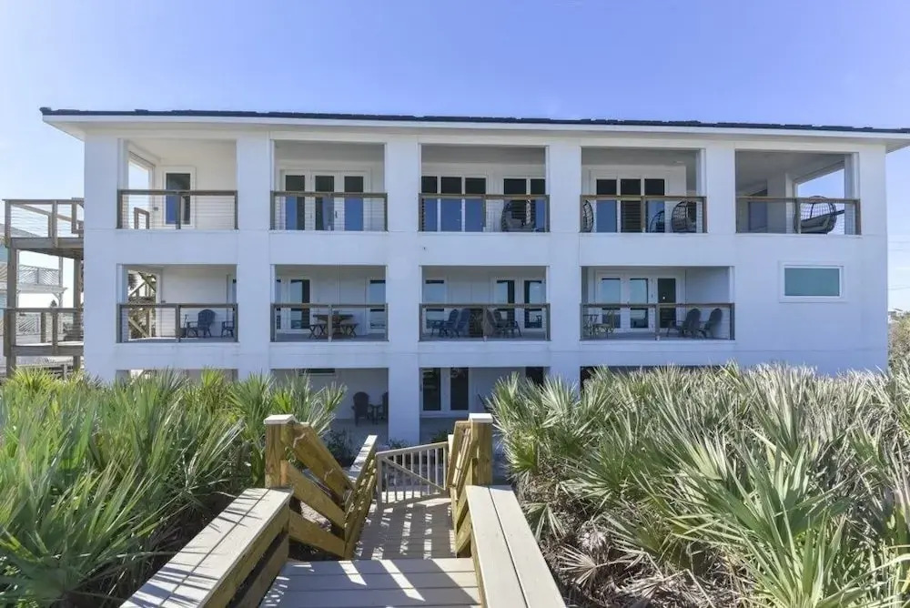 The White House On Flagler Beach - Unit 12 1 Bedroom Apts