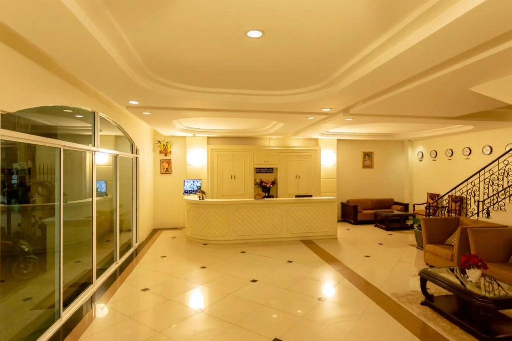 Ivory Palace Hotel
