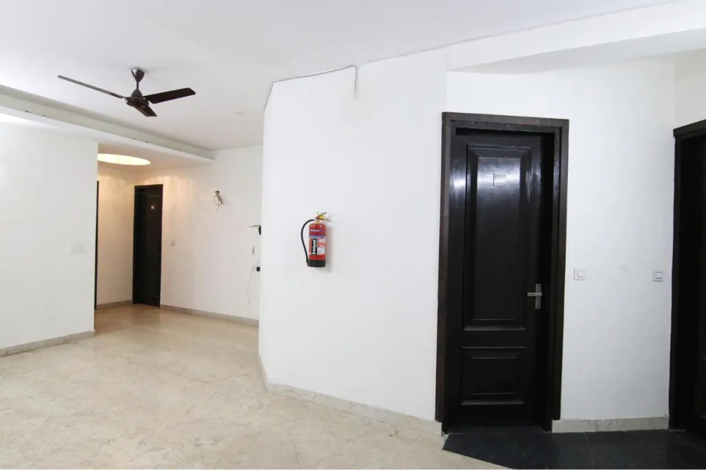 FabHotel Nirvana - 600m from CK Birla Hospital Gurgaon