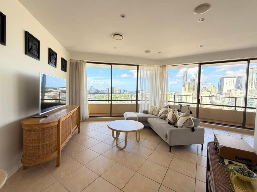 Summit Apartments