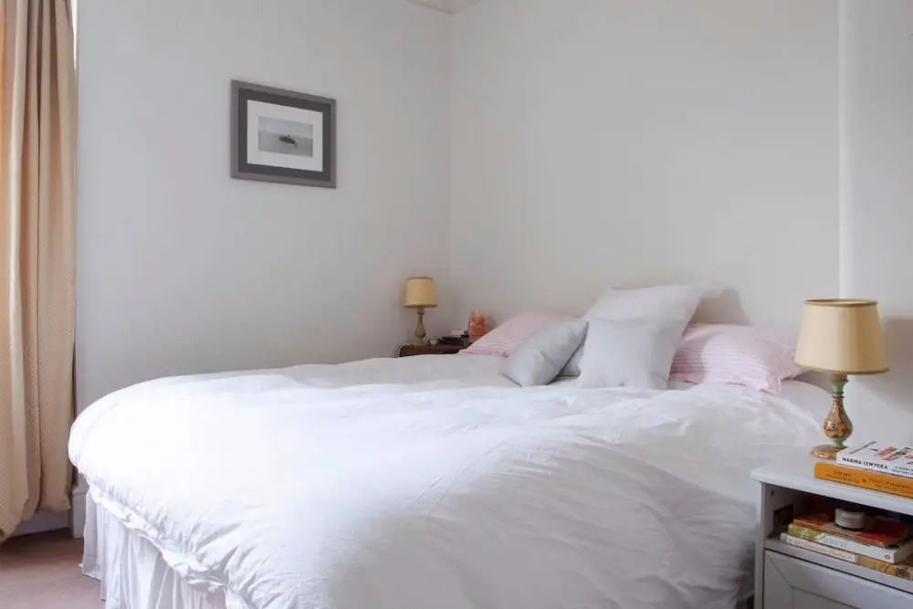 Spacious 2 Bedroom Flat in Battersea Park