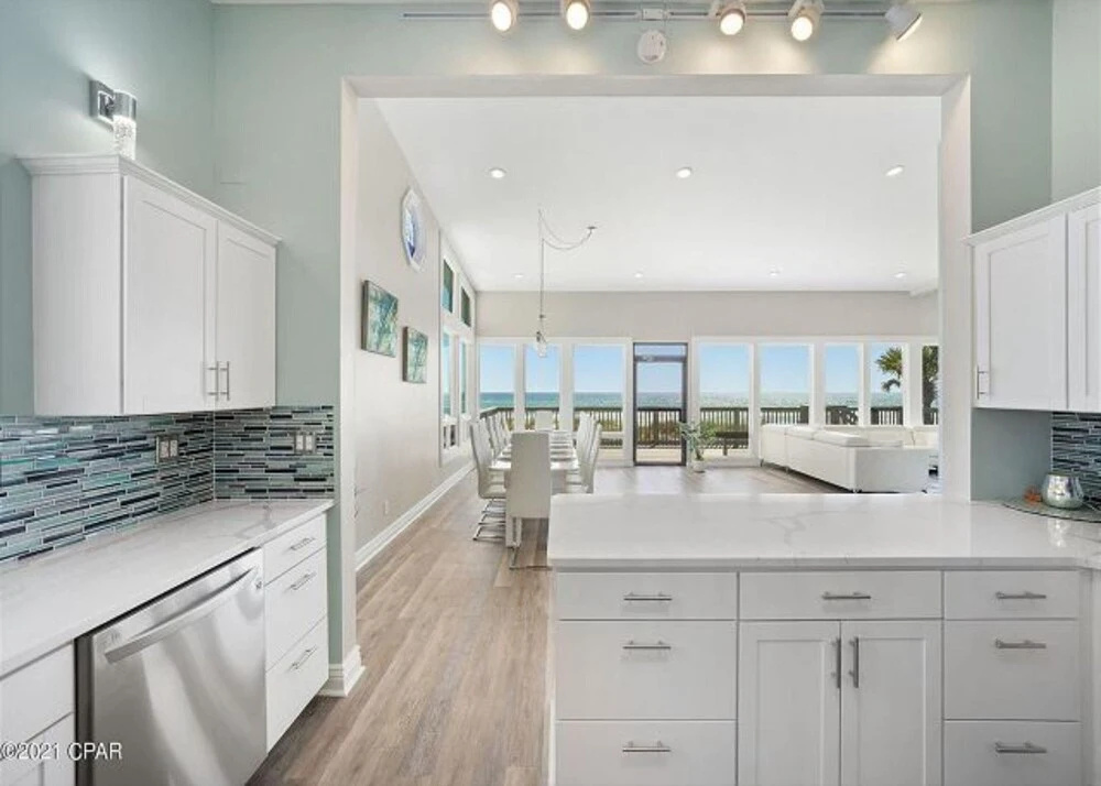17811 Front Beach by Forehand Rentals