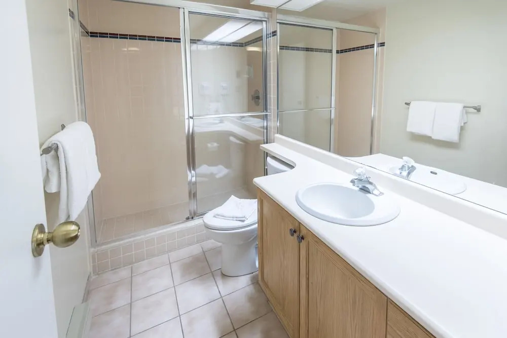 Woodrun Lodge 209 by Outpost Whistler