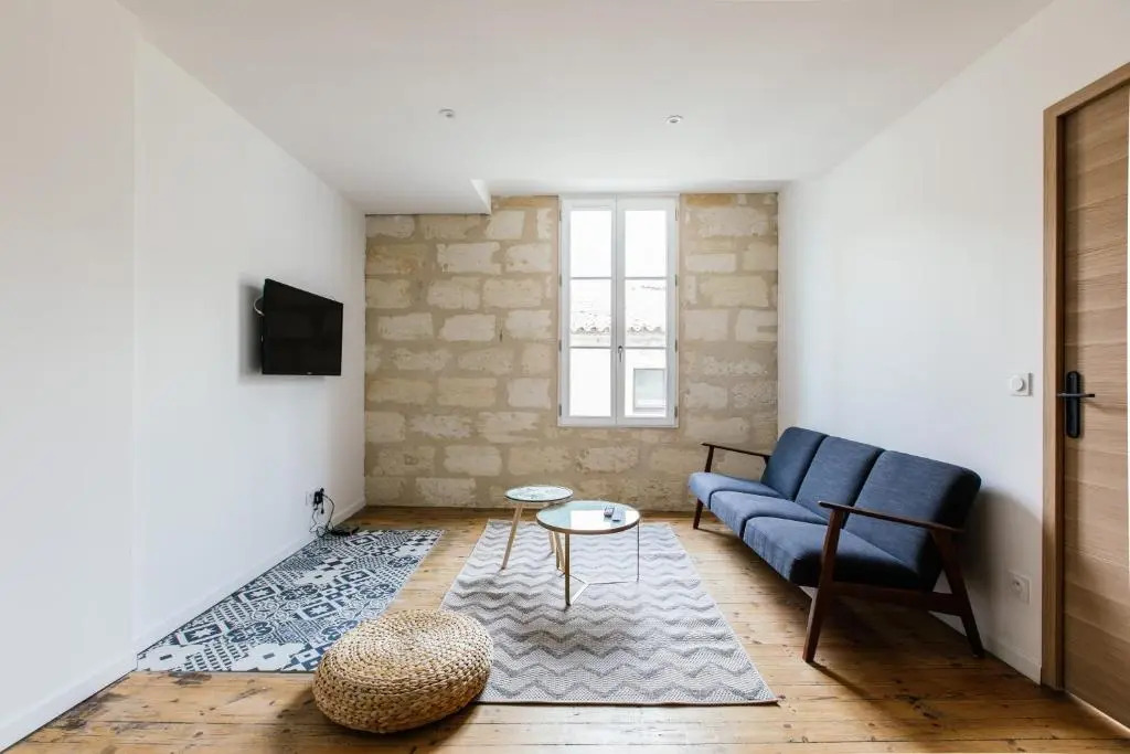 Appartement spacieux et lumineux avec climatisation Halle 1ER