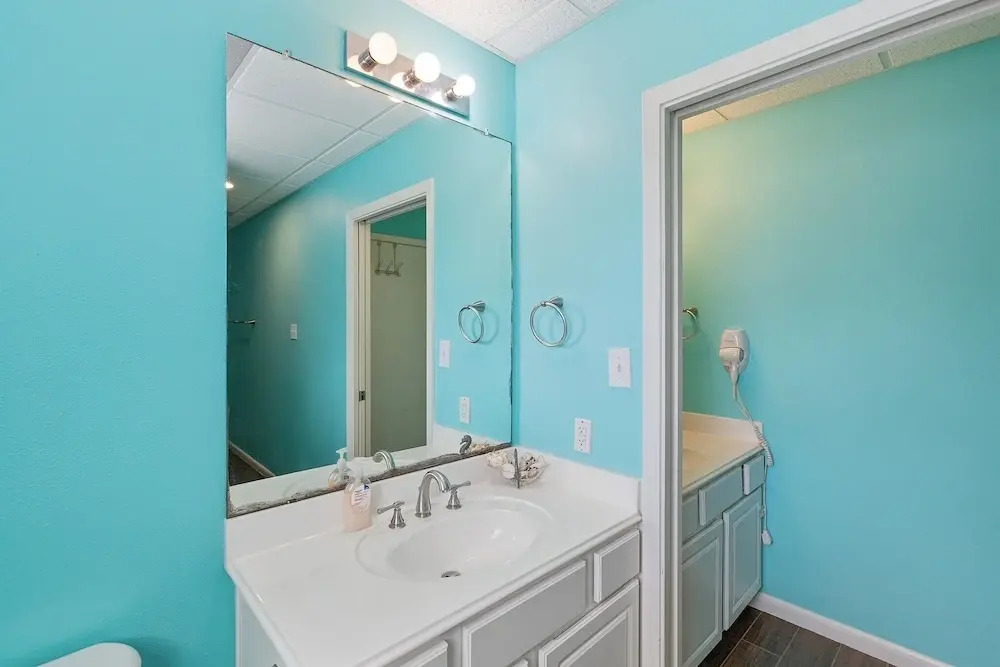 Bay Dreamer - Massive Bayfront Home W/ Private Pool 3 Bedroom Home by Redawning