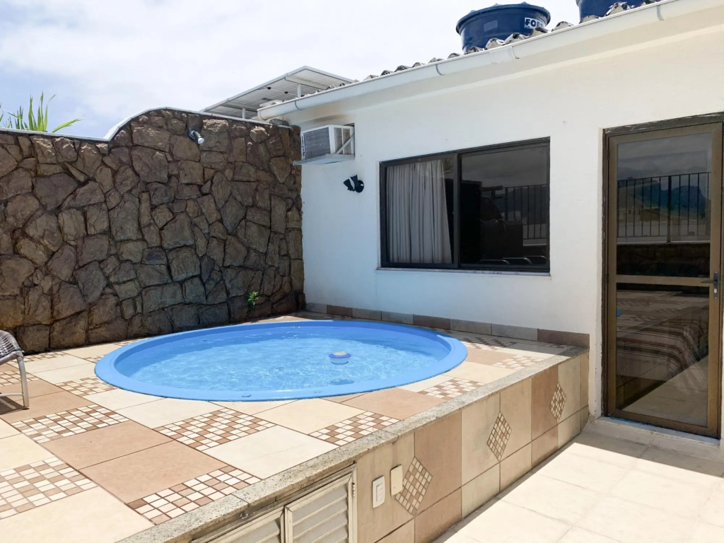 Pineapples F1106 Copacabana Penthouse and Pool