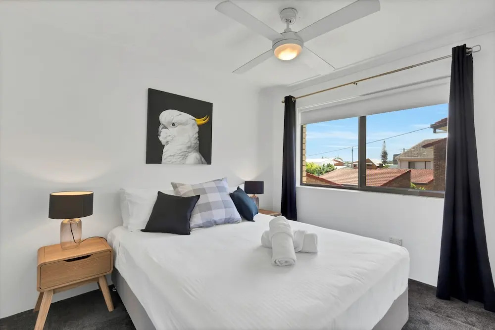 Hacienda- Canal Views And Comfort