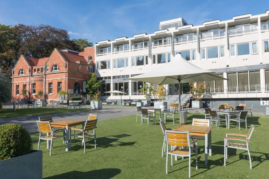 The Lincoln Hotel