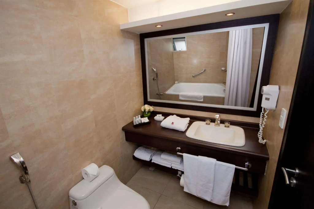 Lugano Suites Hotel