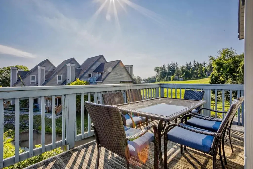 Mountainside 2 bed 2 bath with laundry 79249
