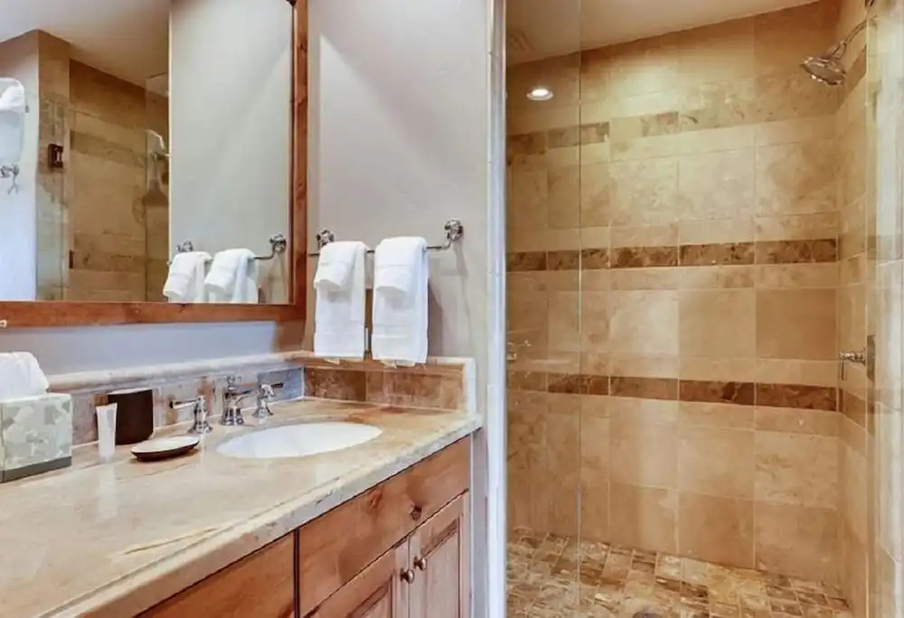 Luxury 3 Bedroom Mountain Vacation Rental In The Heart Of Lionshead Village In Vail