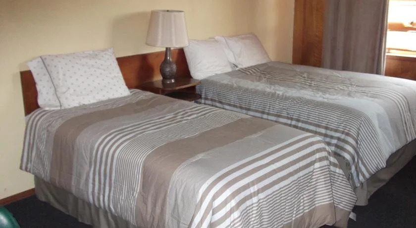 Quinsam Hotel