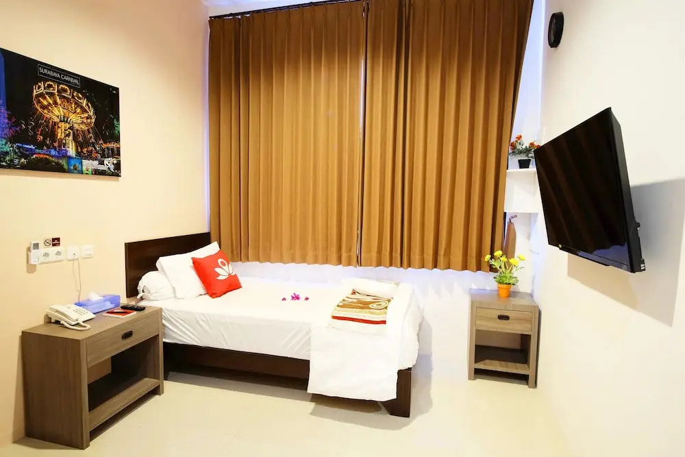 ZEN Rooms Basic Audah Syariah Sutos