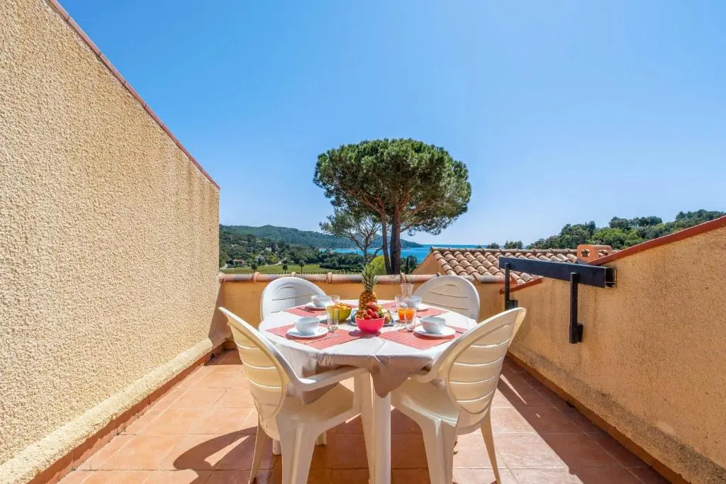 Nice flat at 8 min walk from the beach in La Croix-Valmer - Welkeys