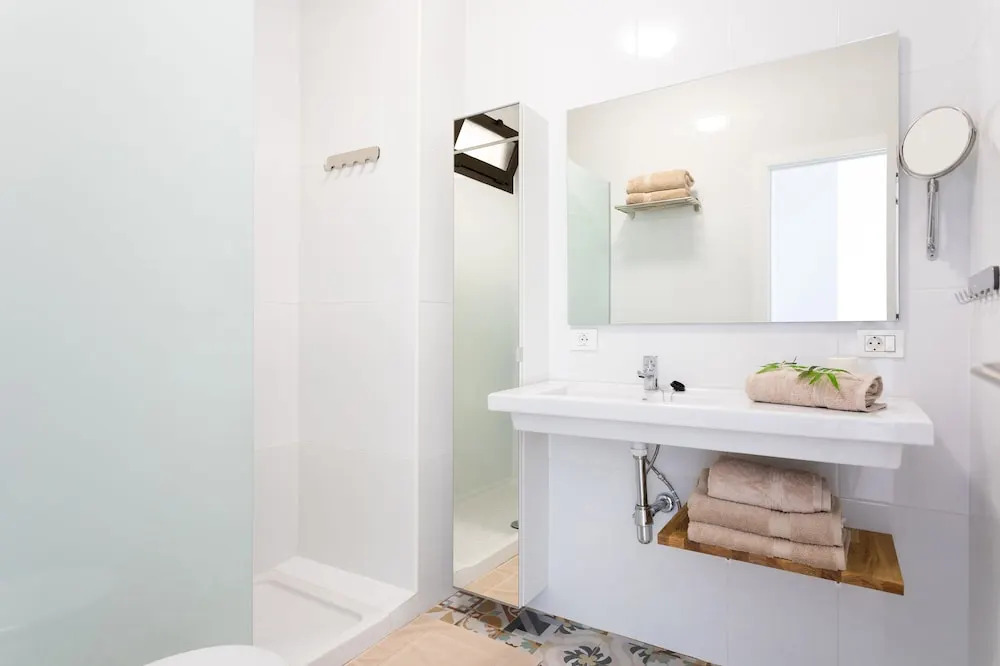 Las Americas Downtown Apartment, Prime location