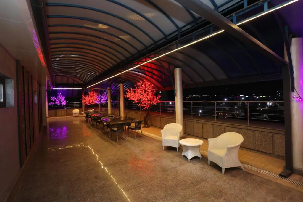 CHlNOR HOTEL