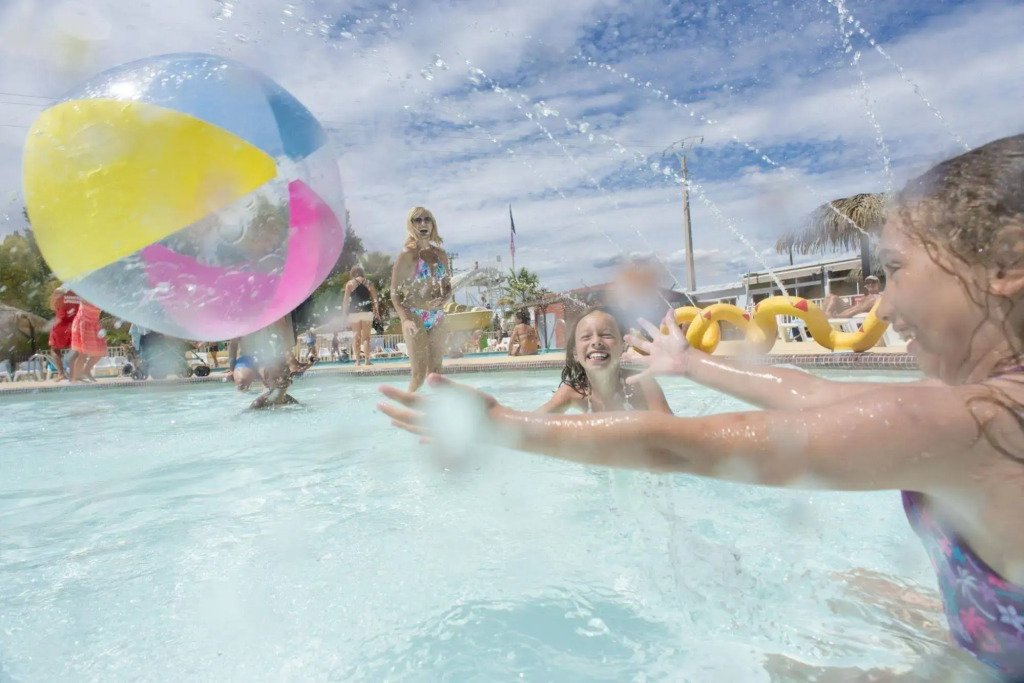 Camping Officiel Siblu le Montourey