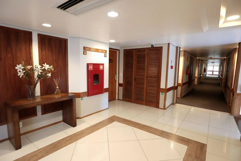 Tri Hotel