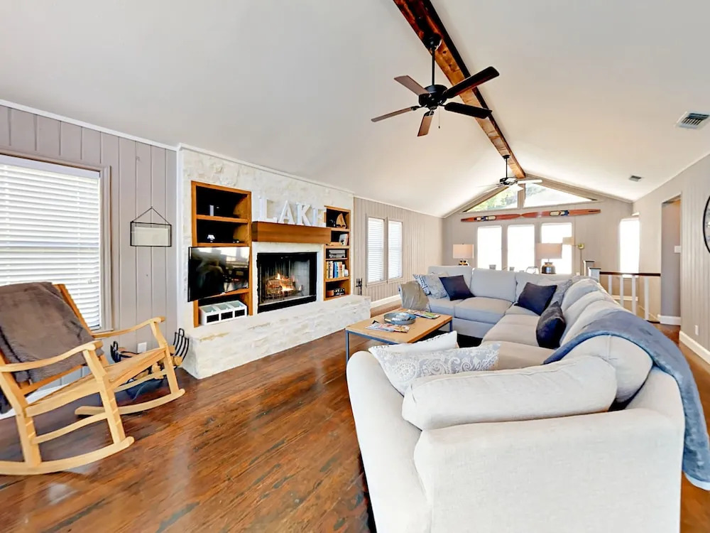 1005 Coventry Rd Home 5 Bedrooms 4 Bathrooms Home