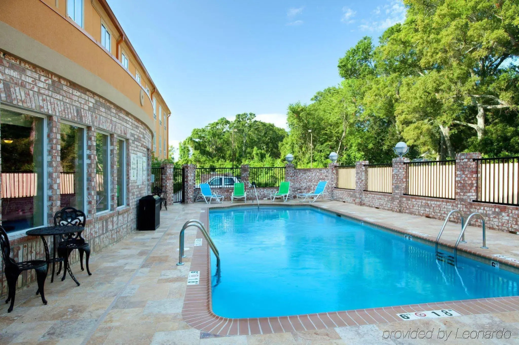 Holiday Inn Express & Suites Lafayette South by IHG