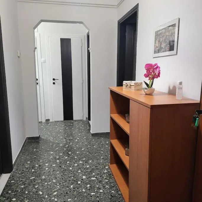 Beautiful Apartment In Veria