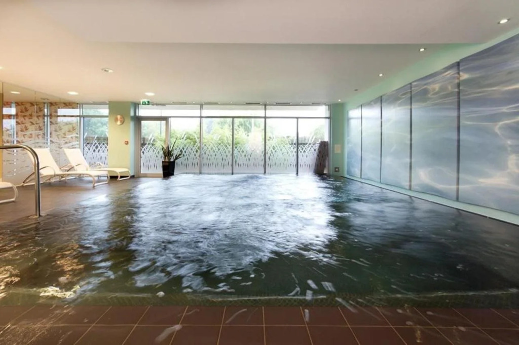 Captains Club Hotel & Spa
