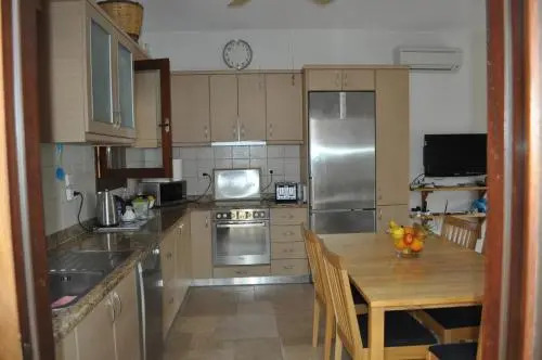 Poli Home