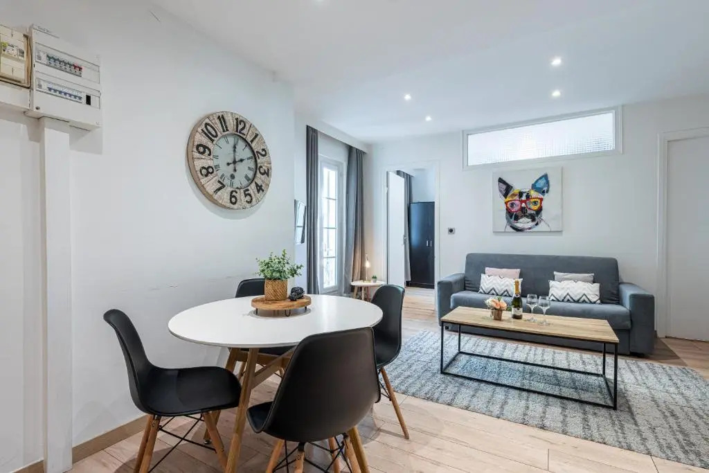 Massena Street - Ultra Central 1 Bdr