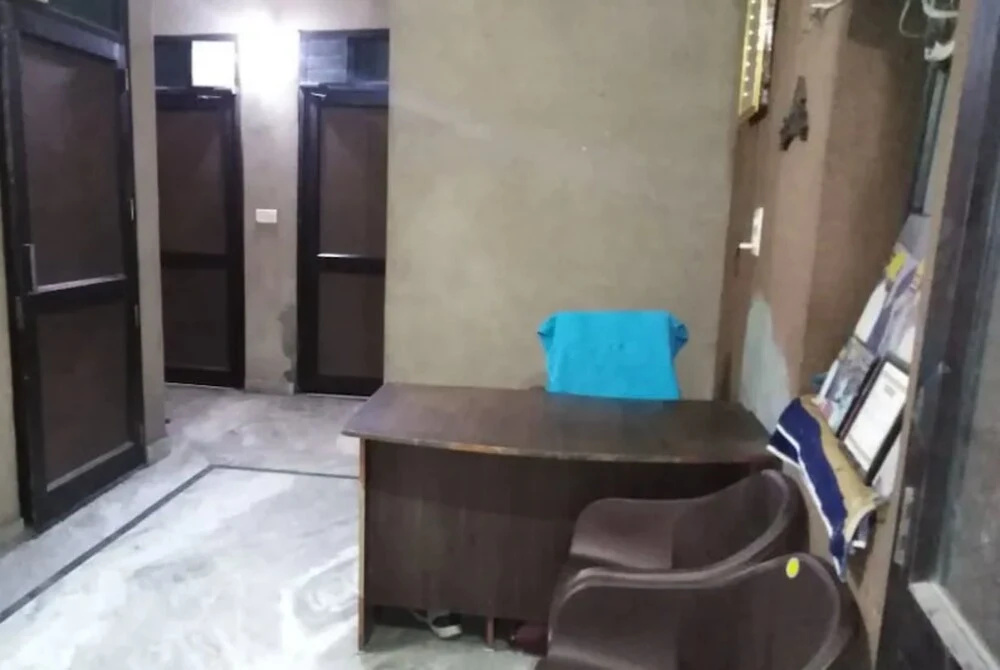 Goroomgo Sidhu Guest House Amritsar