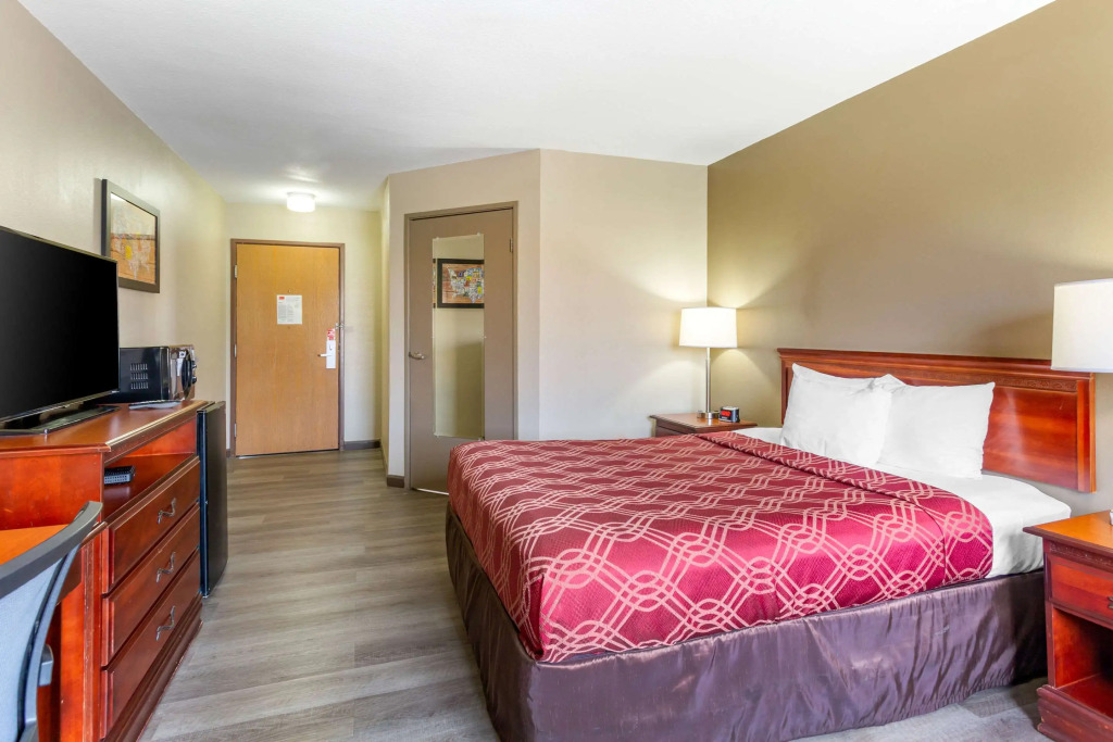 Econo Lodge Inn & Suites Dickson
