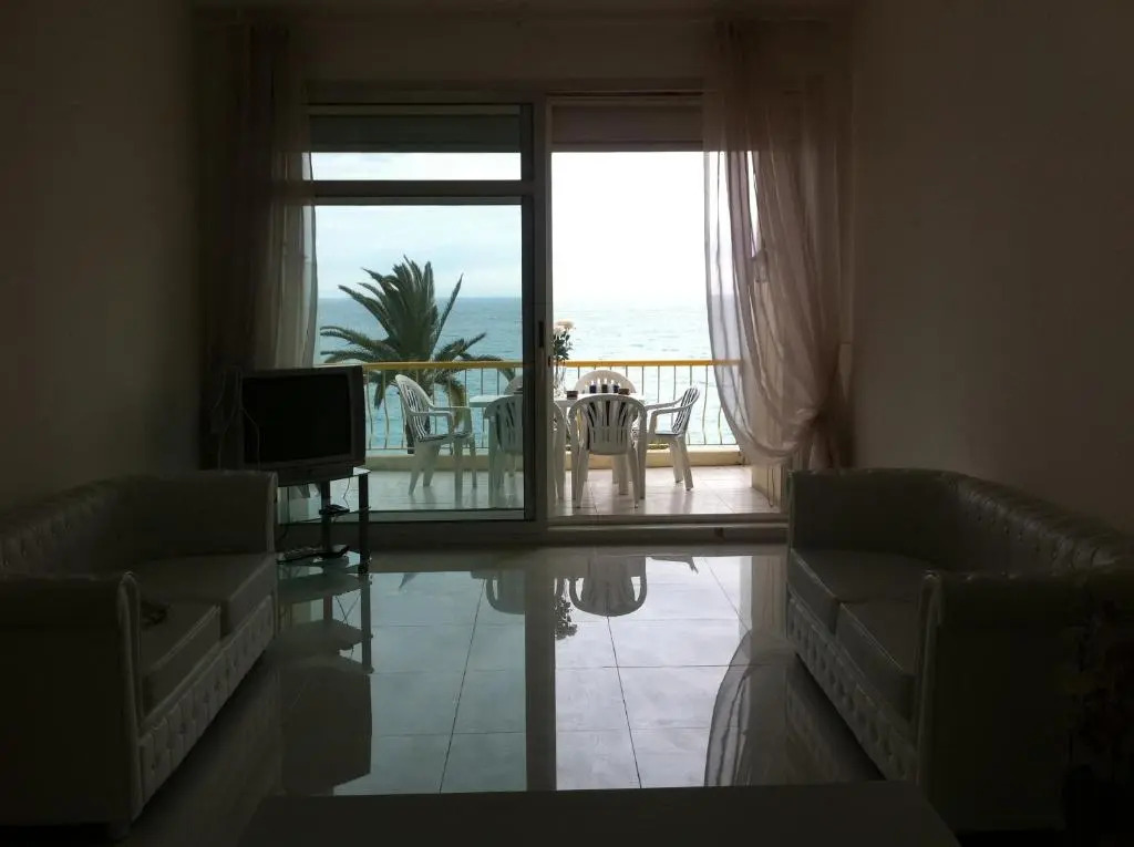 Apartment Duplex on Promenade des Anglais 177